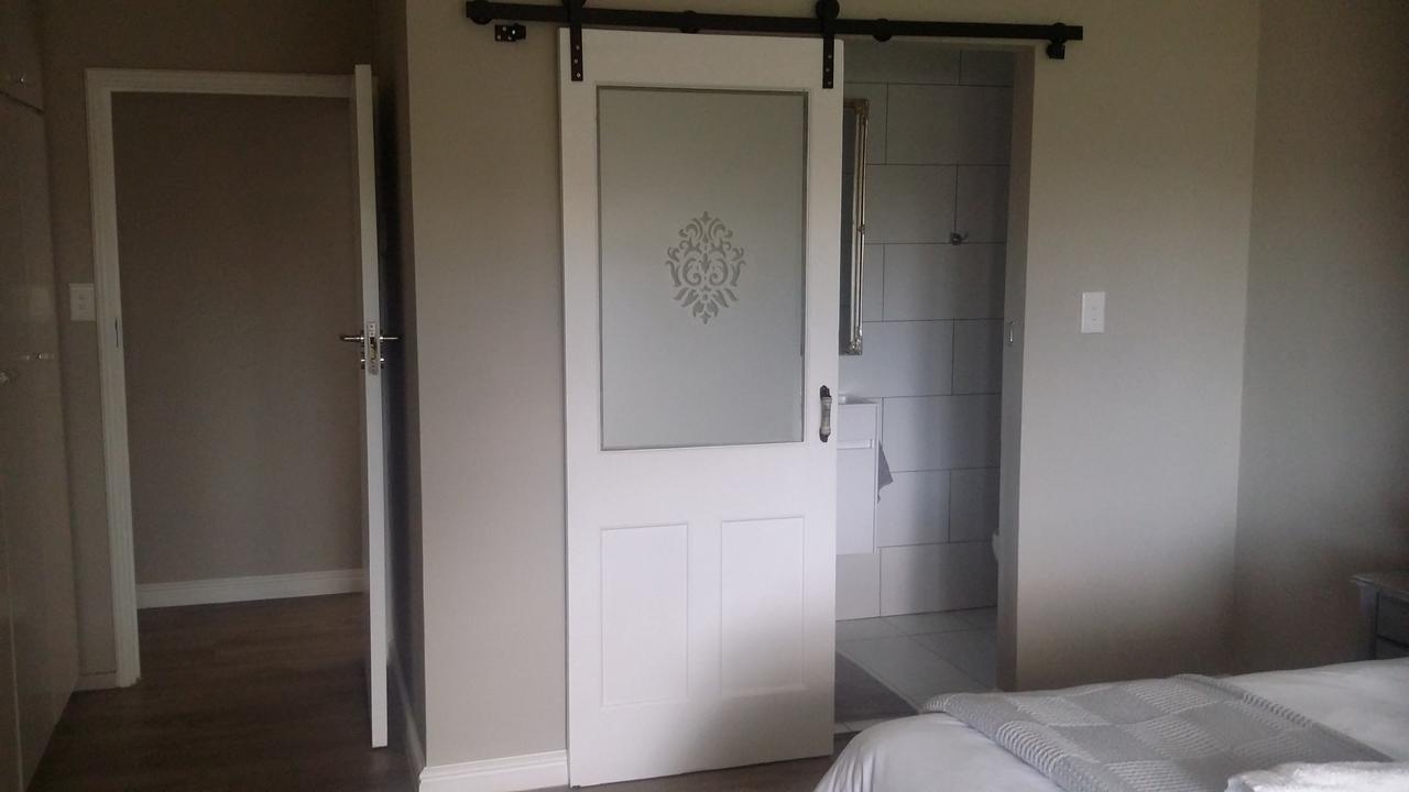 Corban Cottage Hermanus Extérieur photo