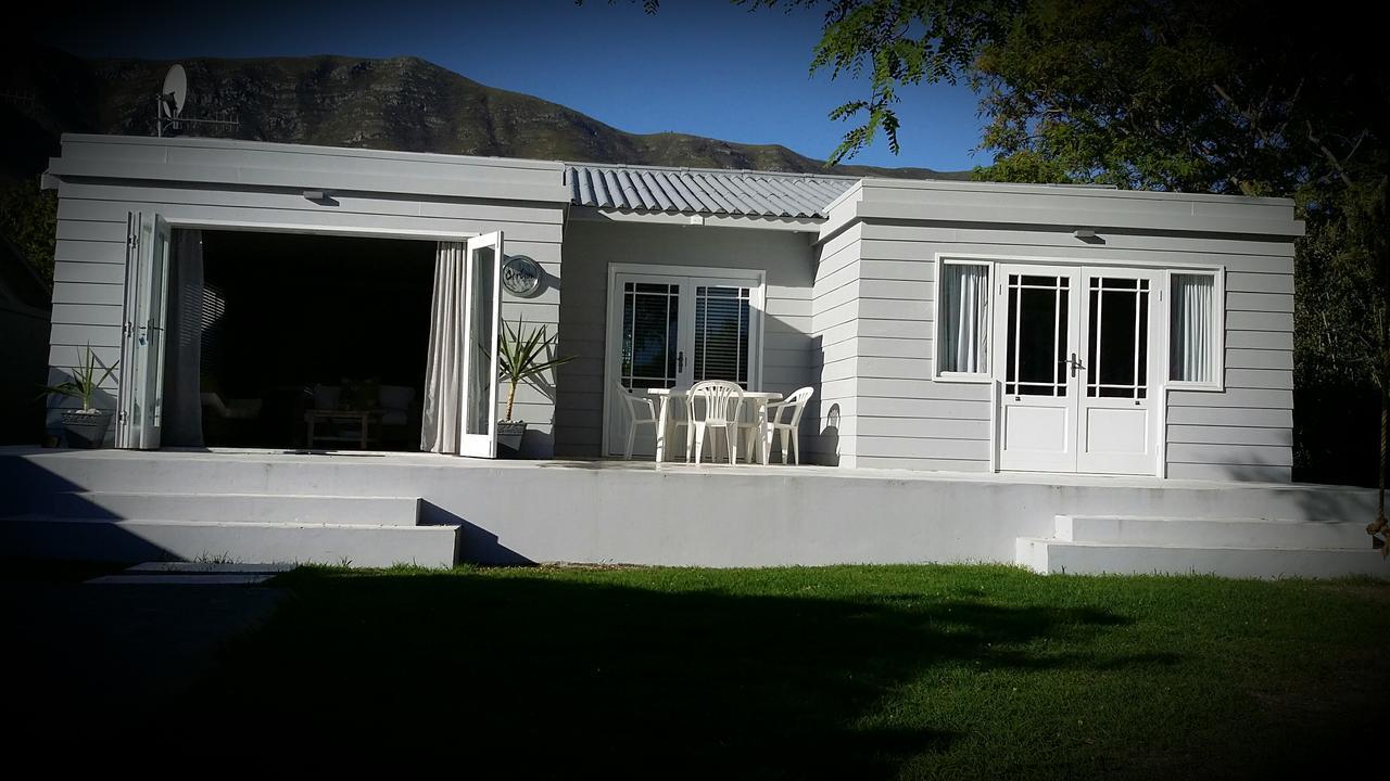 Corban Cottage Hermanus Extérieur photo